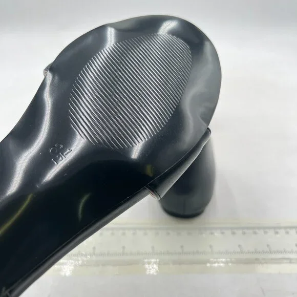 YDN Black Open-Toe Sandals - Picture 6 of 10